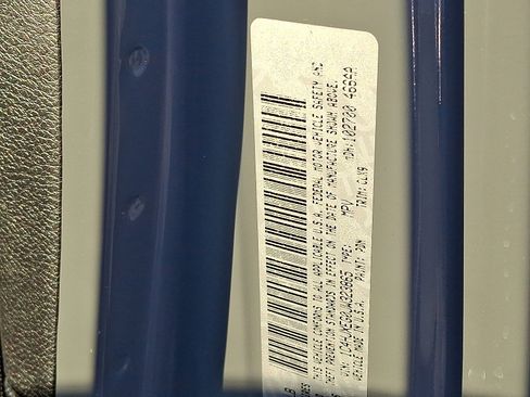 Used 2018 Jeep Wrangler Unlimited Sahara w/ Dual Top Group image 27