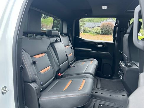 Used 2025 GMC Sierra 1500 AT4 w/ AT4 Premium Package AWD/4WD image 51