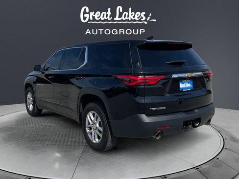 Used 2022 Chevrolet Traverse LS FWD image 3