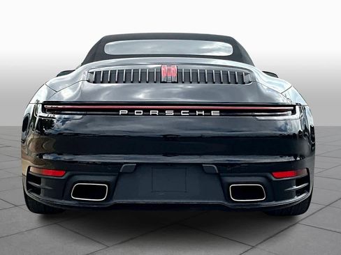 Used 2022 Porsche 911 Carrera image 4