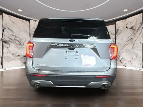 Used 2020 Ford Explorer Limited AWD/4WD image 3
