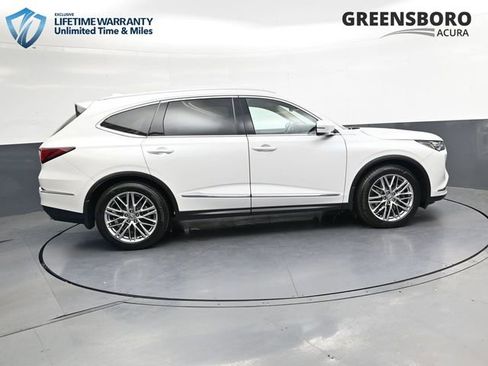 Used 2023 Acura MDX SH-AWD w/ Advance Package image 4