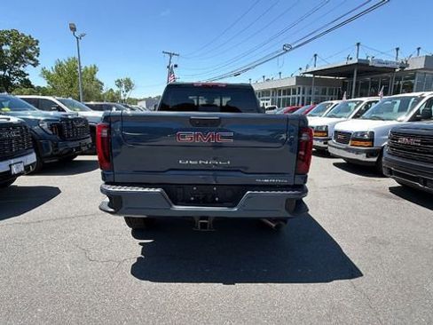 New 2026 GMC Sierra 2500 Denali w/ Denali Reserve Package AWD/4WD image 6