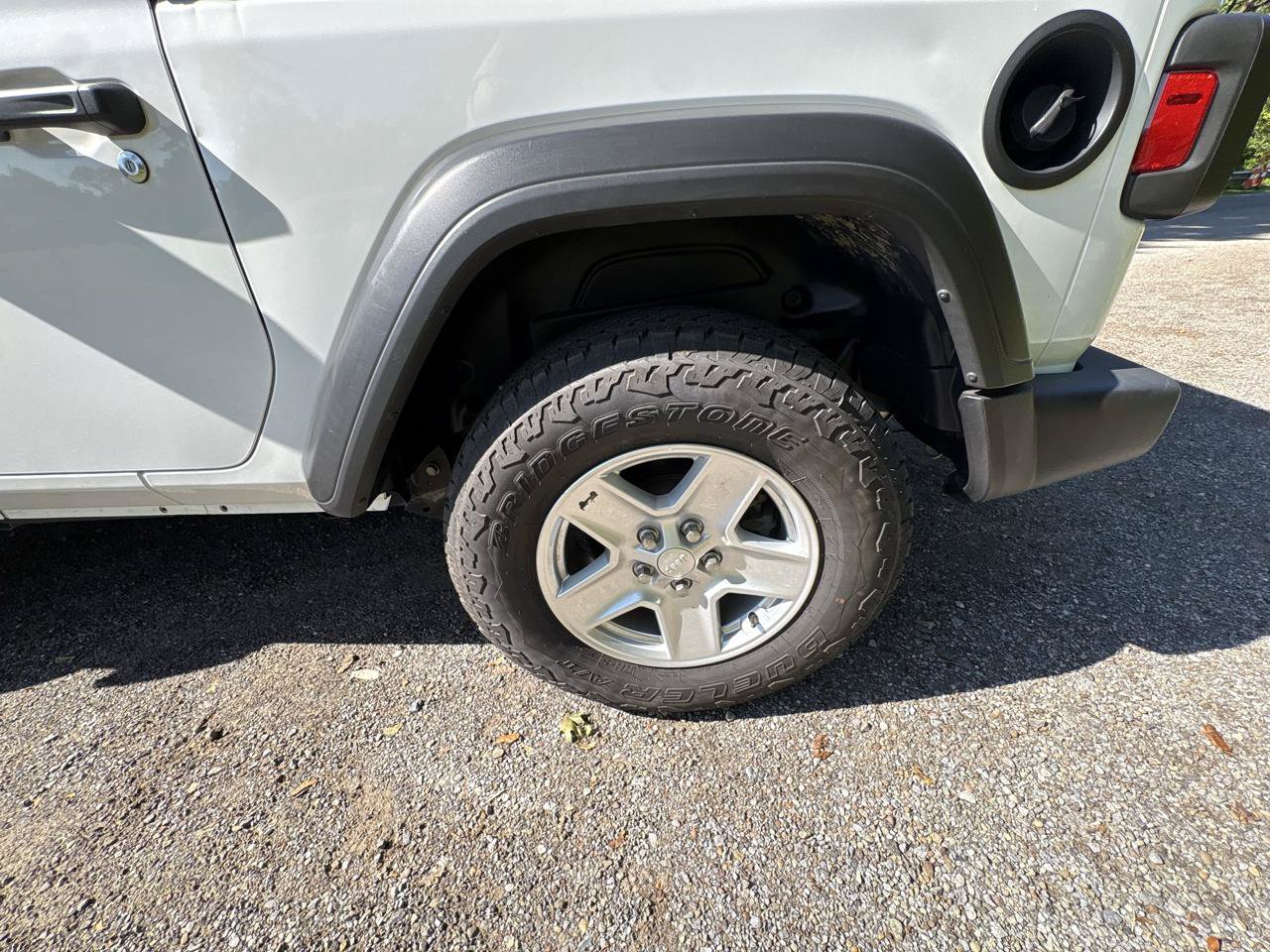 Used 2019 Jeep Wrangler Sport AWD/4WD image 40