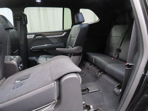 Used 2025 GMC Acadia Denali w/ Super Cruise Package image 51