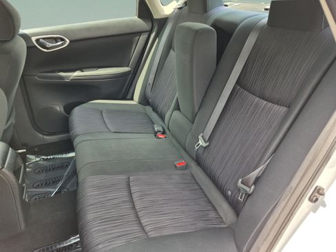 Used 2019 Nissan Sentra SV FWD image 16