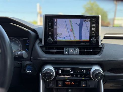 Used 2019 Toyota RAV4 Limited image 37