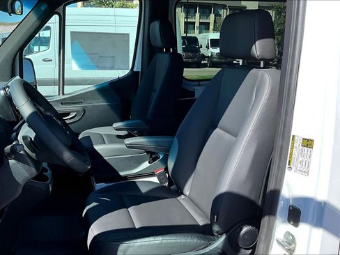 New 2026 Mercedes-Benz Sprinter 2500 image 9