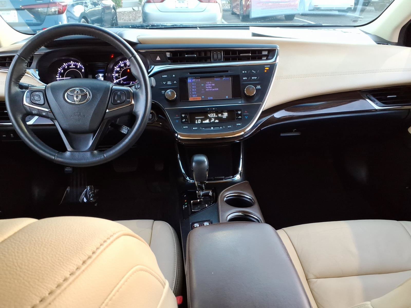 Used 2013 Toyota Avalon XLE FWD image 11