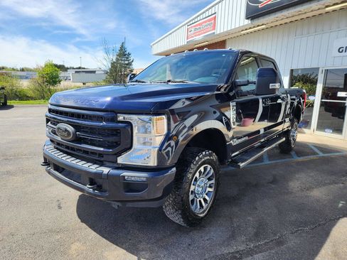 Used 2022 Ford F250 Lariat AWD/4WD image 3