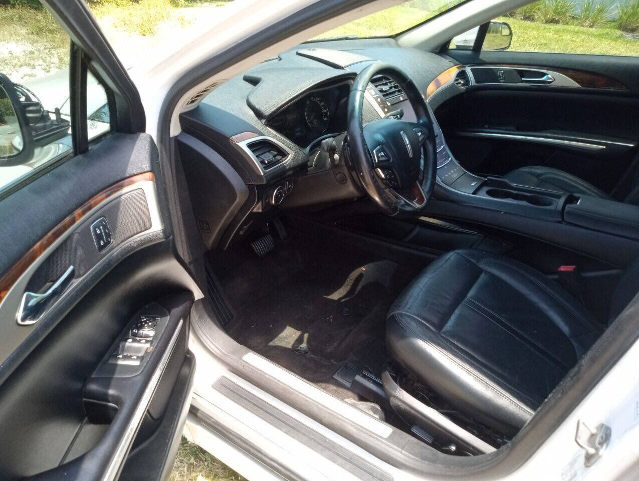 Used 2015 Lincoln MKZ w/ Equipment Group 101A Select FWD image 8