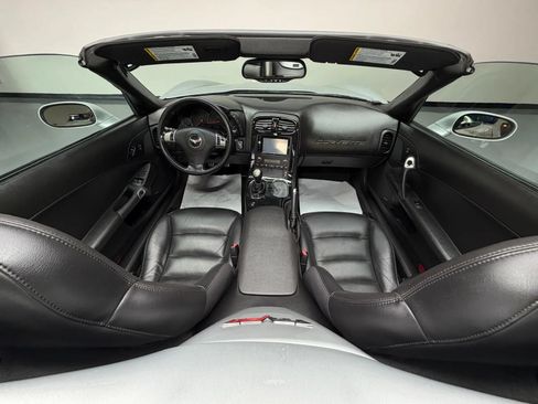 Used 2009 Chevrolet Corvette Convertible w/ Preferred Equipment Group RWD image 15