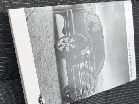 Used 2017 Ford F150 XLT w/ Equipment Group 302A Luxury image 28