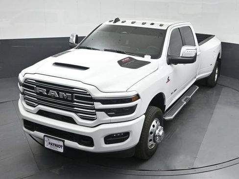 Used 2026 RAM 3500 Laramie w/ Max Tow Package AWD/4WD image 36