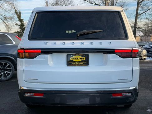 Used 2022 Jeep Wagoneer Series III image 5