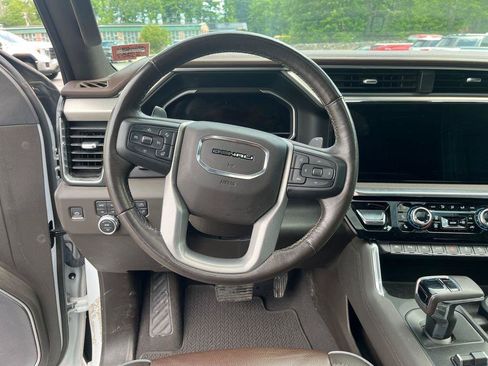 Used 2023 GMC Sierra 1500 Denali w/ Technology Package AWD/4WD image 20