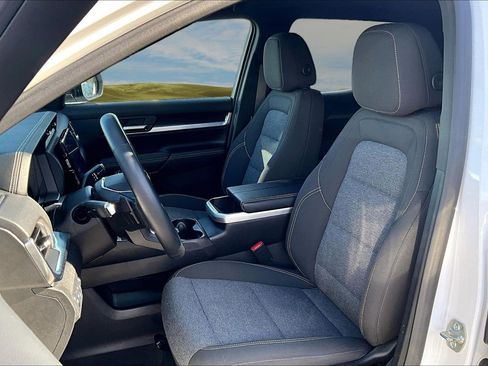 Used 2025 GMC Terrain Elevation image 13