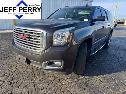 Used 2017 GMC Yukon XL SLT w/ Premium Edition