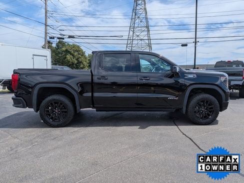 Used 2023 GMC Sierra 1500 AT4 AWD/4WD image 3