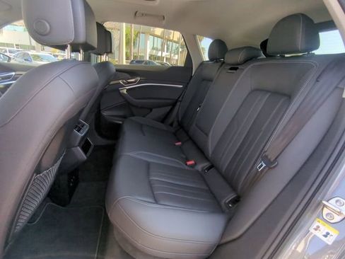 Used 2021 Audi e-tron Premium Plus w/ Premium Plus Package image 16