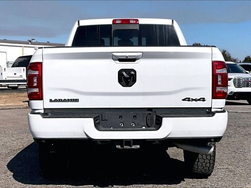 Used 2024 RAM 2500 Laramie AWD/4WD image 4