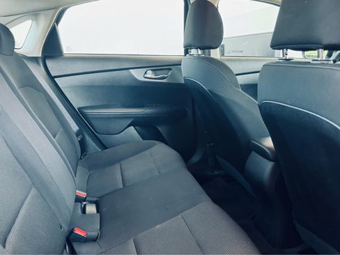 Used 2020 Kia Forte LXS FWD image 17