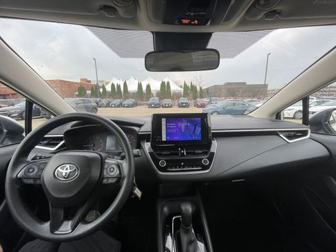 Used 2024 Toyota Corolla LE image 31