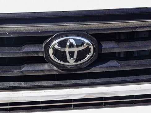 Used 2023 Toyota Tacoma SR image 13