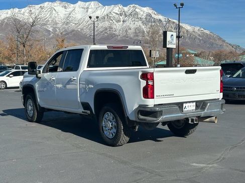 Used 2024 Chevrolet Silverado 2500 LT AWD/4WD image 8