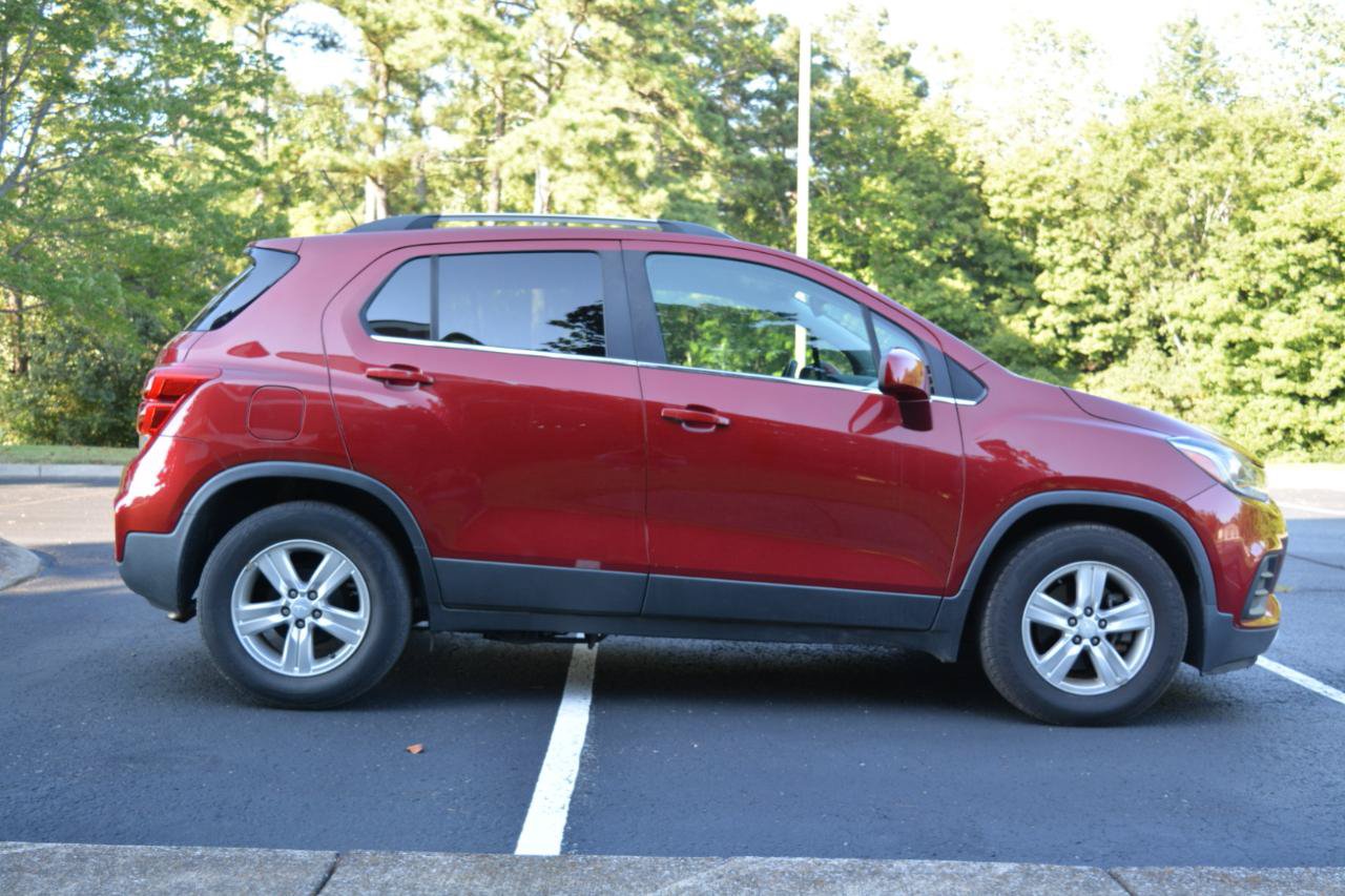 Used 2019 Chevrolet Trax LT FWD image 4