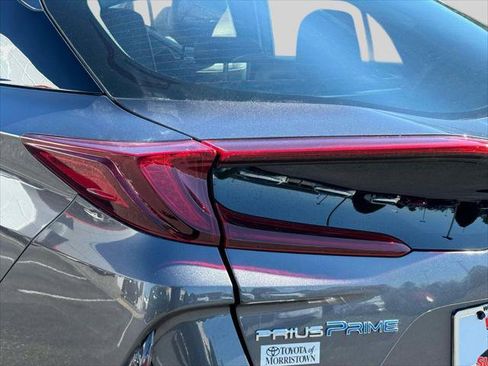 Certified 2022 Toyota Prius Prime XLE image 10
