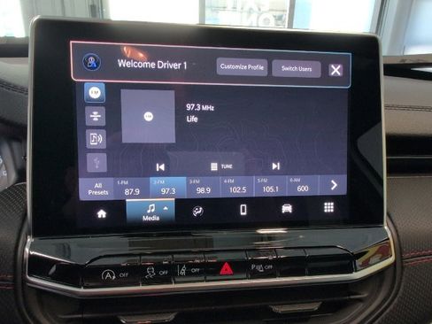 New 2026 Jeep Compass Trailhawk w/ Trailer Tow Group image 19