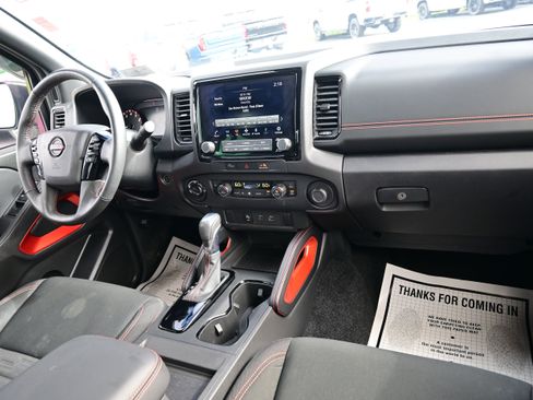 Used 2024 Nissan Frontier PRO-4X w/ Technology Package image 20