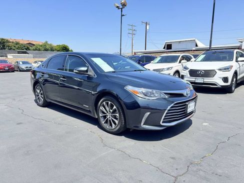 Used 2016 Toyota Avalon XLE Premium FWD image 8