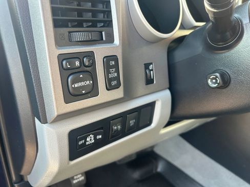 Used 2010 Toyota Tundra Limited image 14