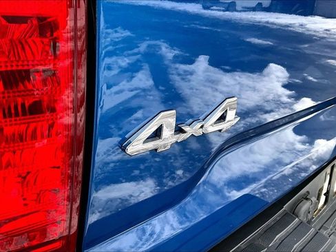 Used 2017 Toyota Tundra Platinum image 8