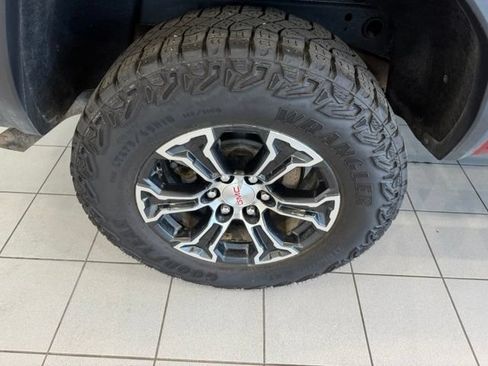 Certified 2024 GMC Canyon AT4 AWD/4WD image 42