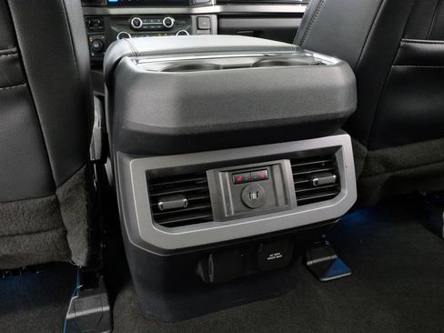 Used 2023 Ford F250 Lariat w/ Lariat Ultimate Package AWD/4WD image 22