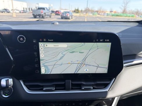 New 2026 Chevrolet Equinox LT w/ Convenience Package II AWD/4WD image 17