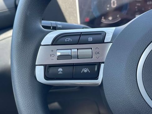 Certified 2025 Hyundai Tucson SE FWD image 27
