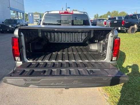 Used 2026 Chevrolet Colorado Trail Boss AWD/4WD image 12