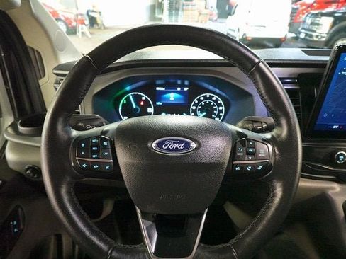 Used 2024 Ford E-Transit Low Roof image 12