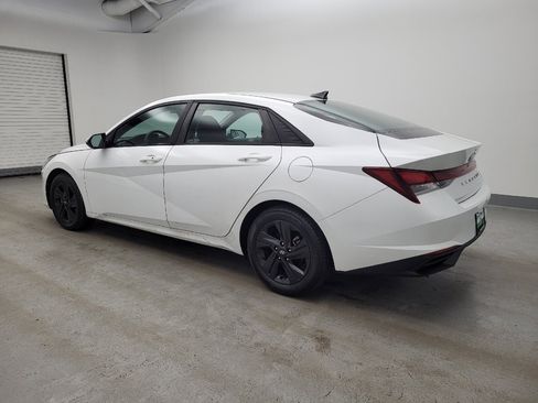 Used 2021 Hyundai Elantra SEL FWD image 3