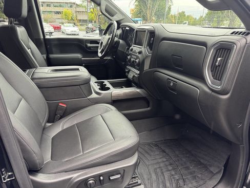 Used 2021 Chevrolet Silverado 3500 LTZ w/ LTZ Convenience Package image 18