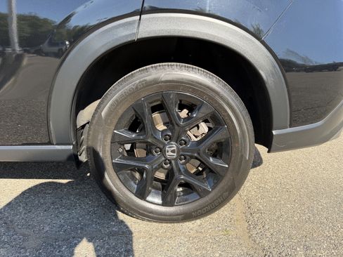 Certified 2024 Honda HR-V Sport image 8