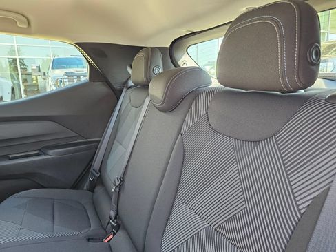 New 2027 Chevrolet Bolt LT w/ Comfort Package FWD image 21