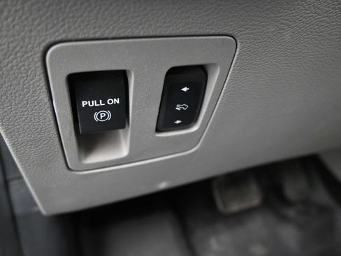 Used 2019 Ford F150 XLT w/ Equipment Group 302A Luxury AWD/4WD image 23