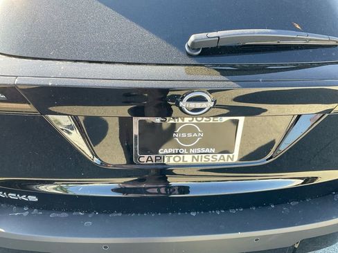 New 2026 Nissan Kicks SV image 10