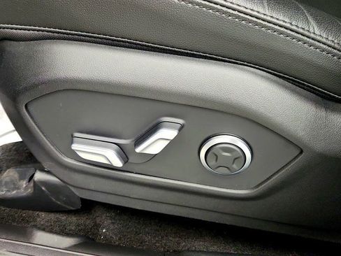 Used 2024 Hyundai Santa Fe Limited image 11