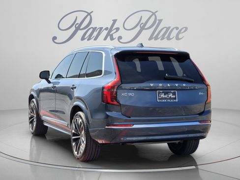 Used 2026 Volvo XC90 B6 Plus w/ Protection Package Premier AWD/4WD image 3